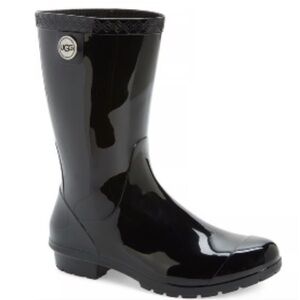 UGG SIENNA BLACK WATERPROOF RUBBER BOOTS SIZE 7 Nwot